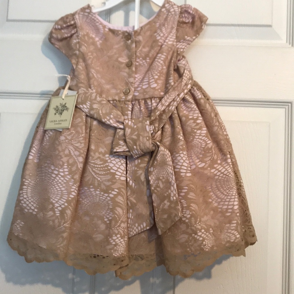Dress - Picture 3 of 4